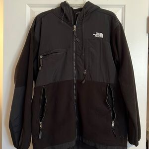 Great used condition North Face fleece jacket